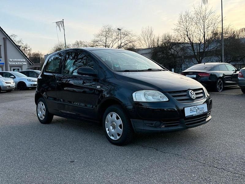 Second-hand VW Fox Basis 54 CP (39 kW) 2006 Negru Hatchback