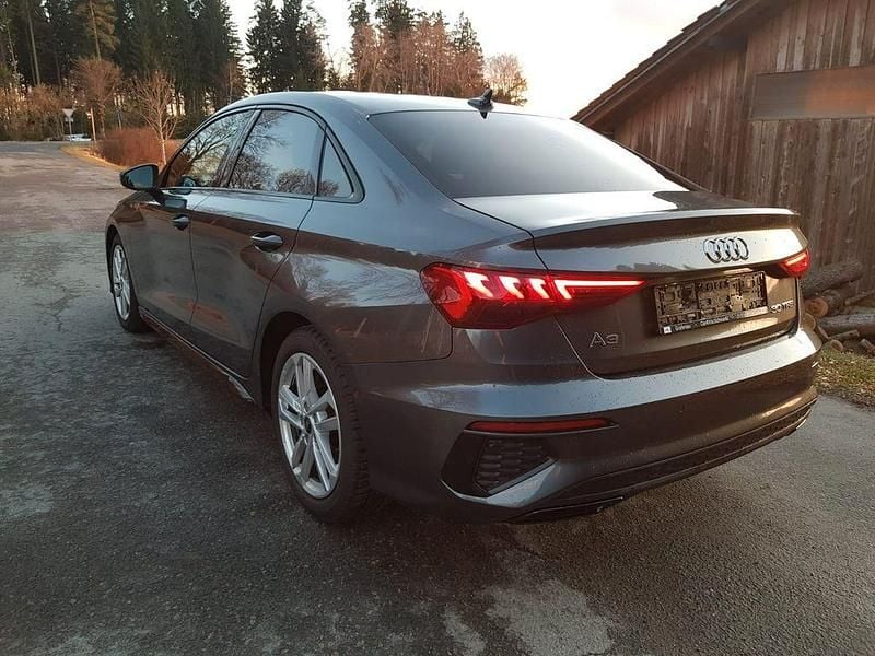 Gebraucht Audi A3 S-Line 110 PS (80 kW) 2023 Grau Limousine