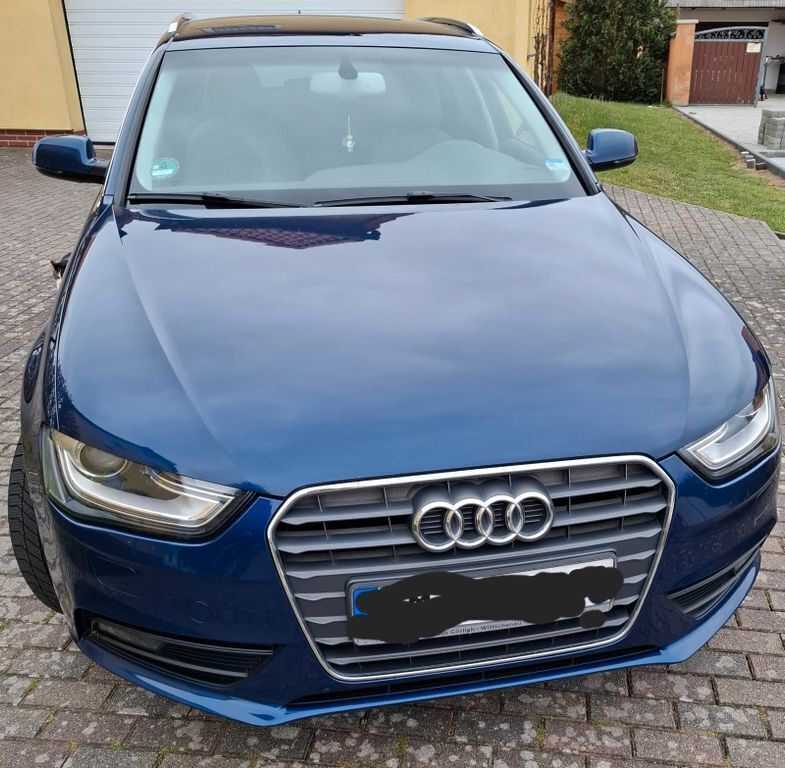 Blau Gebraucht 2012 Audi A4 Ambiente Kombi | 6.500 € (Fairer Preis) - Bild 1/4