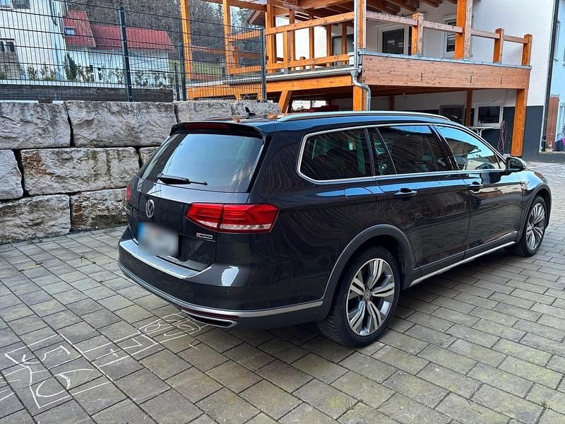 Gebraucht VW Passat Alltrack 190 PS (139 kW) 2019 Grau Kombi