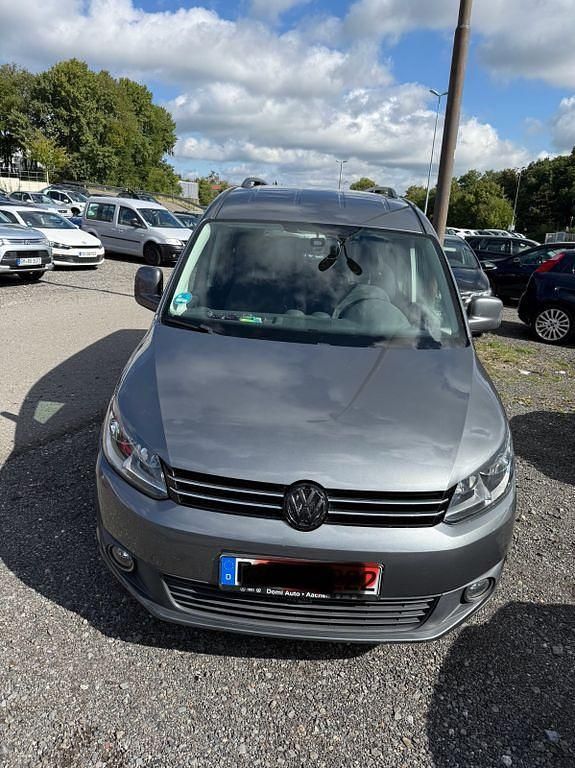 Grau Gebraucht 2012 VW Caddy Maxi Van / Kleinbus | 8.900 € (Guter Preis) - Bild 1/4