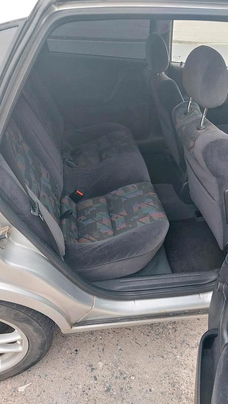 Gebraucht Opel Vectra 116 PS (85 kW) 1999 Silber Limousine