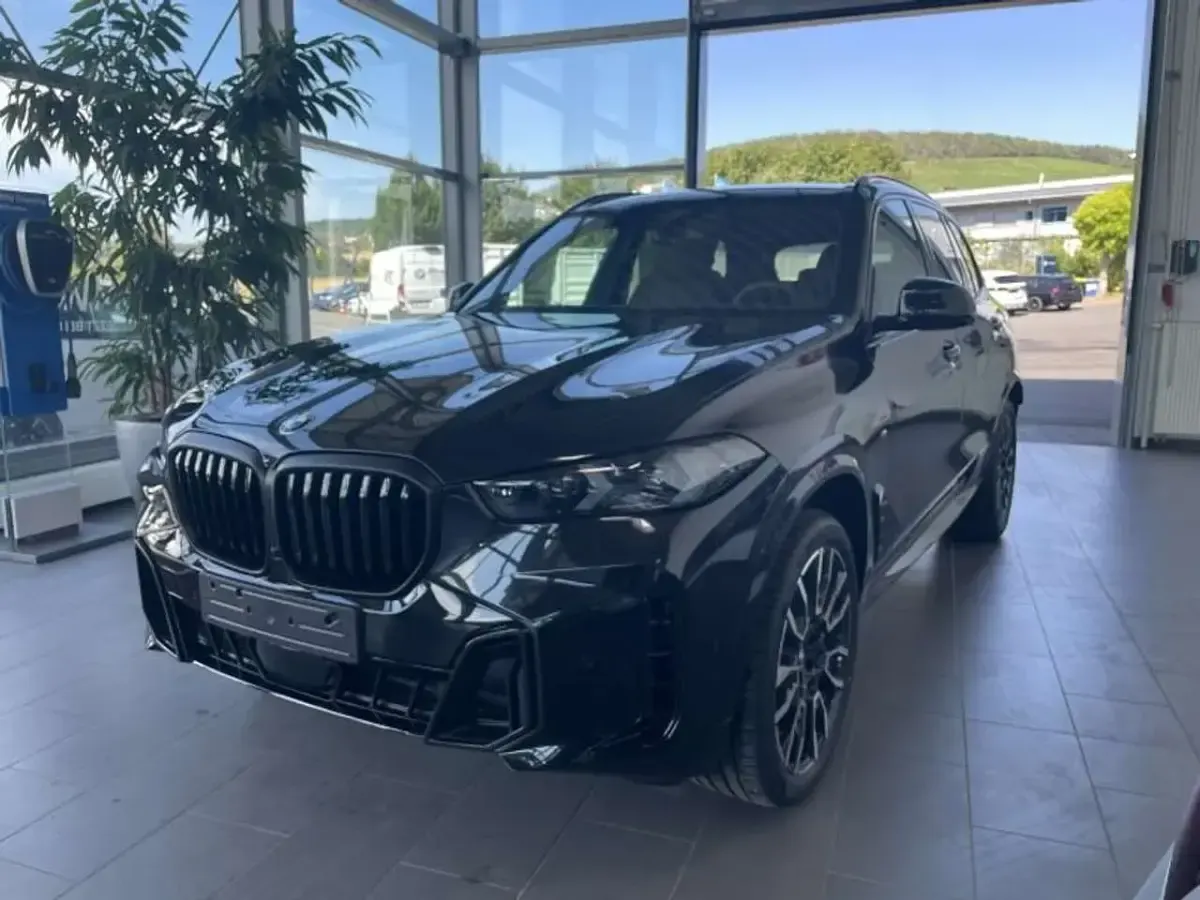 Neu BMW X5 M Sport 298 PS (219 kW) 2026 Schwarz SUV