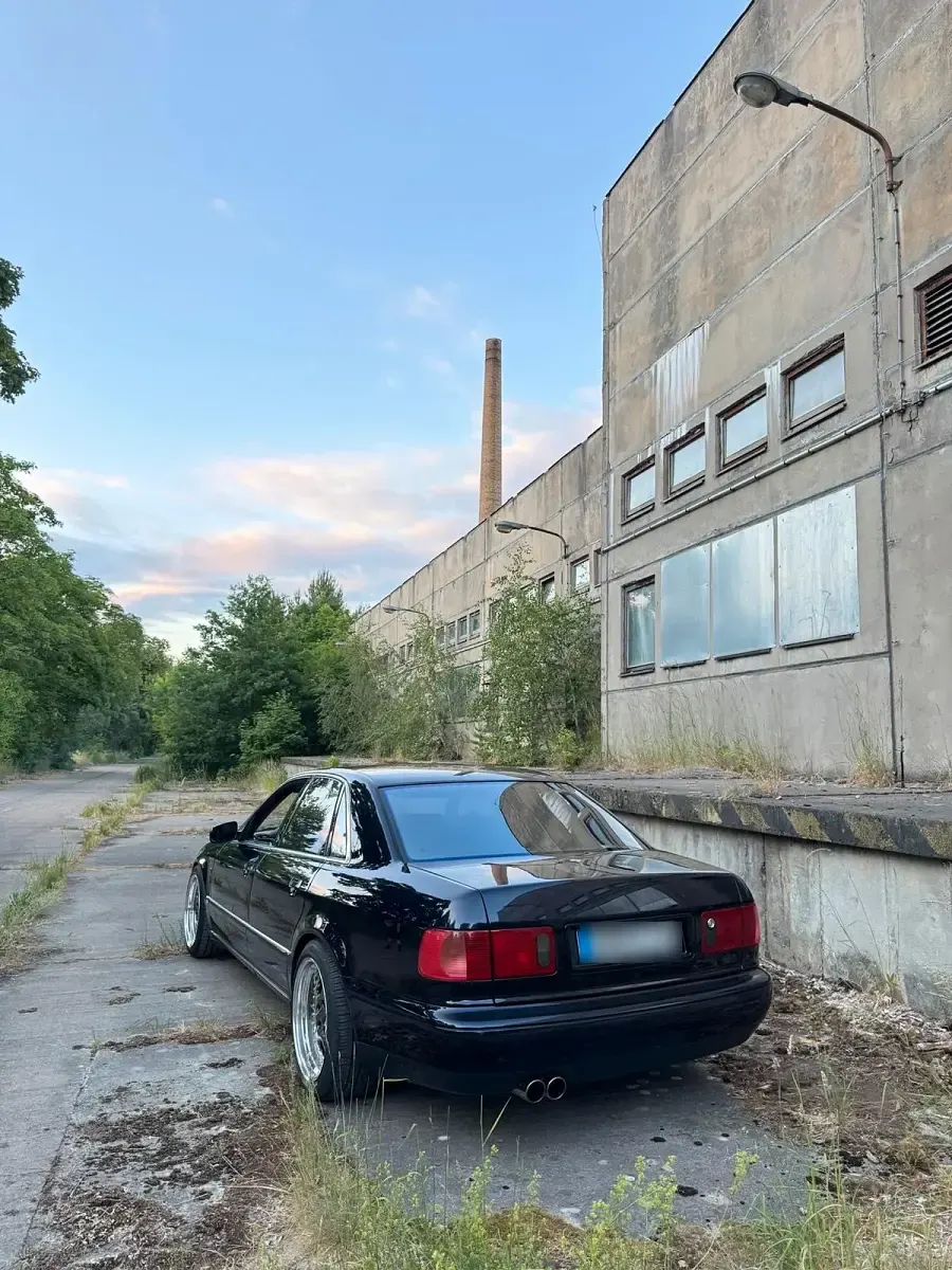 Gebraucht Audi A8 299 PS (219 kW) 1996 Blau Limousine