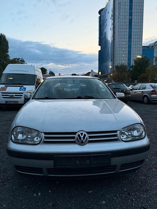 Silber Gebraucht 2002 VW Golf IV Limousine | 1.699 € (Fairer Preis) - Bild 1/4