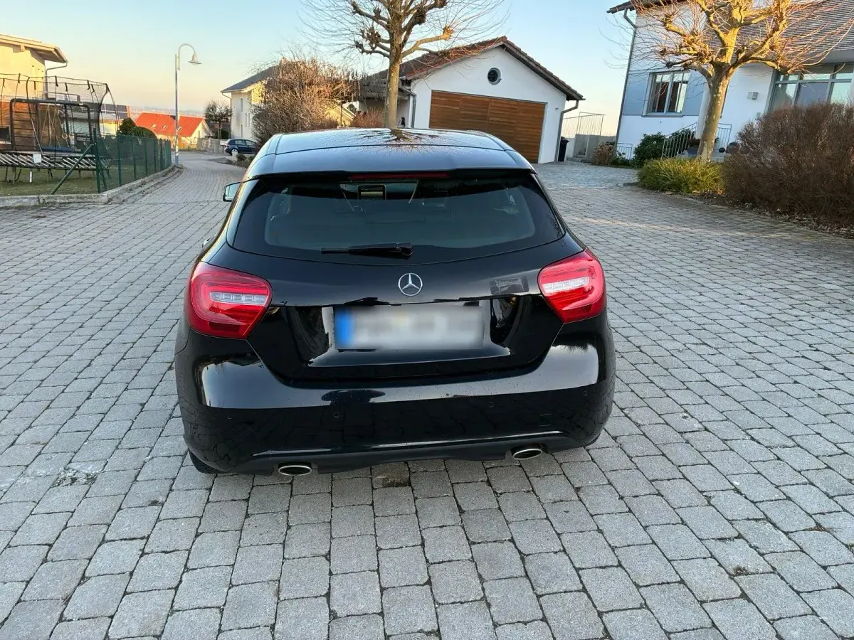 Gebraucht Mercedes A220 170 PS (125 kW) 2014 Schwarz Kleinwagen