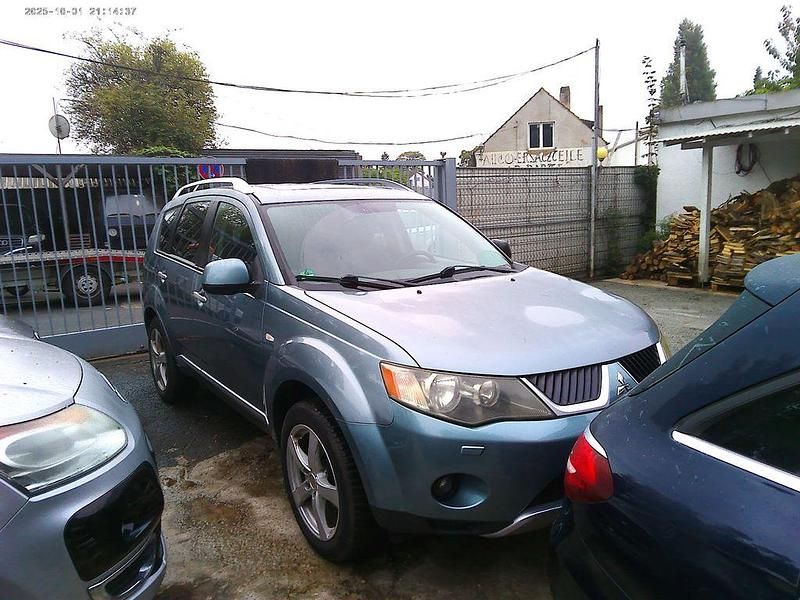 Grau Gebraucht 2008 Mitsubishi Outlander Instyle SUV | 2.550 € (Superpreis) - Bild 1/4