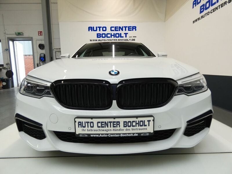 Weiß Gebraucht 2018 BMW 540 M Sport Limousine | 30.700 € (Guter Preis) - Bild 1/4