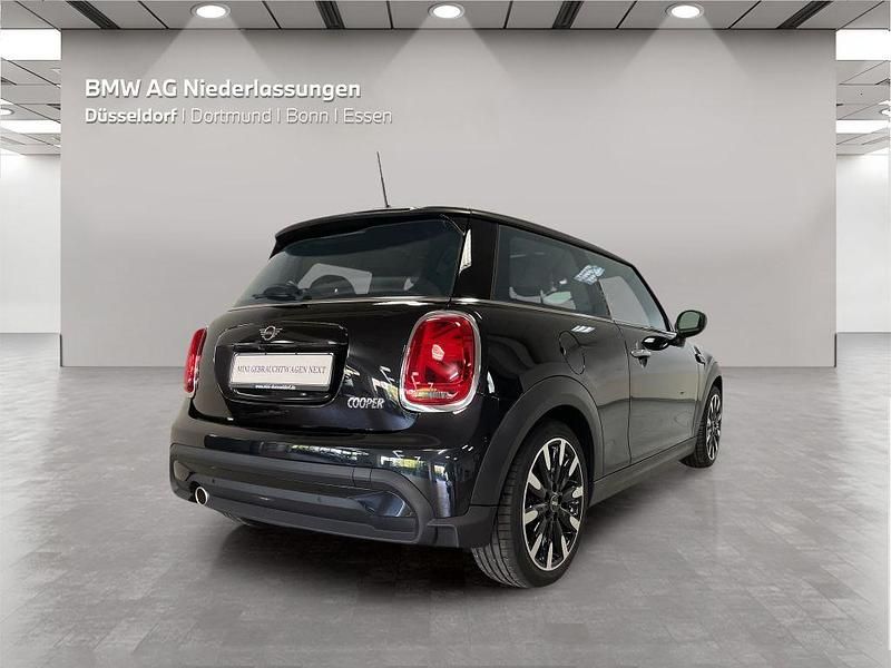Gebraucht Mini Cooper 136 PS (100 kW) 2023 Schwarz Kleinwagen
