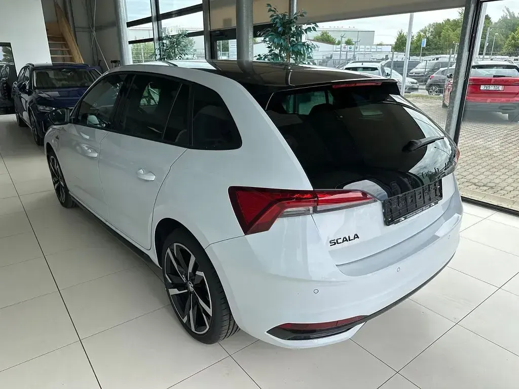 Gebraucht Skoda Scala Monte Carlo 150 PS (110 kW) 2024 Weiß Kleinwagen