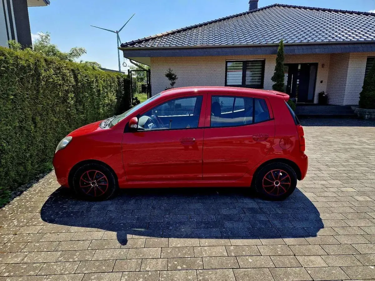 Gebraucht Kia Picanto 65 PS (47 kW) 2008 Scarlet red Kleinwagen