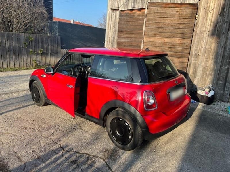 Gebraucht Mini ONE 75 PS (55 kW) 2013 Rot Kleinwagen