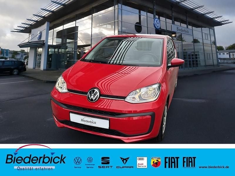 Gebraucht VW Transporter Basis 65 PS (47 kW) 2021 Rot Van