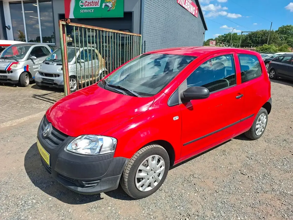 Gebraucht VW Fox 55 PS (40 kW) 2010 Rot Kleinwagen