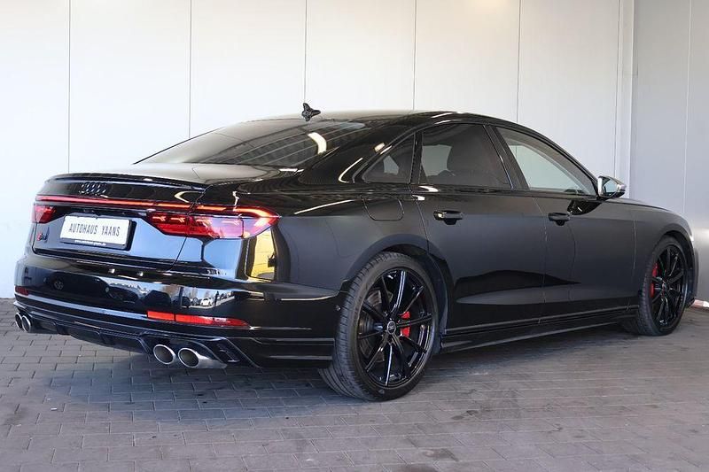 Gebraucht Audi S8 Ambiente 571 PS (419 kW) 2023 Schwarz Limousine