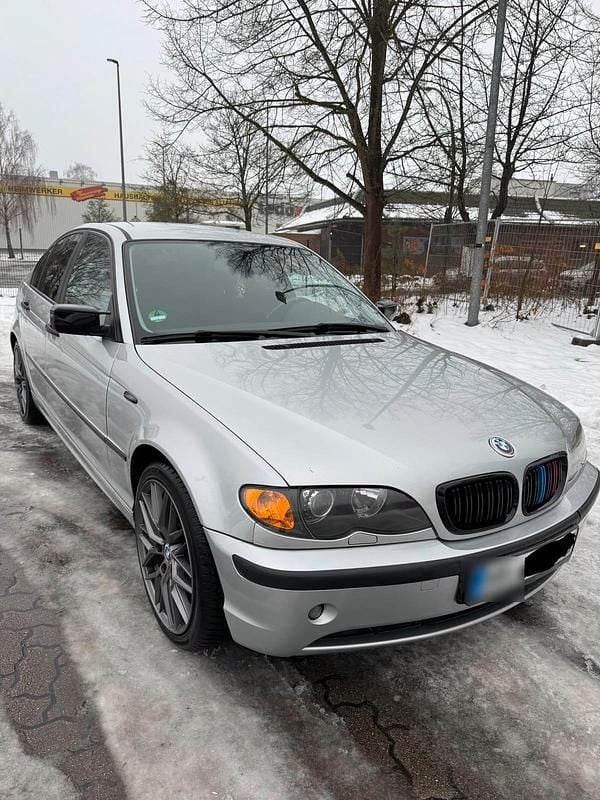 Second-hand BMW 2002 150 CP (110 kW) 2002 Argintiu Berlinǎ