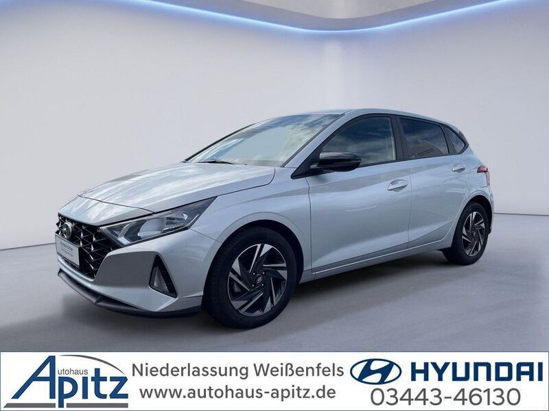 Silber Gebraucht 2023 Hyundai i20 GO! Limousine | 18.990 € (Fairer Preis) - Bild 1/4