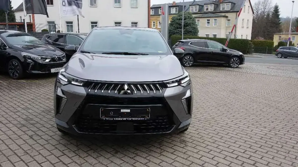 Neu Mitsubishi Grandis Edition 158 PS (116 kW) 2026 Anthrazitgrau SUV