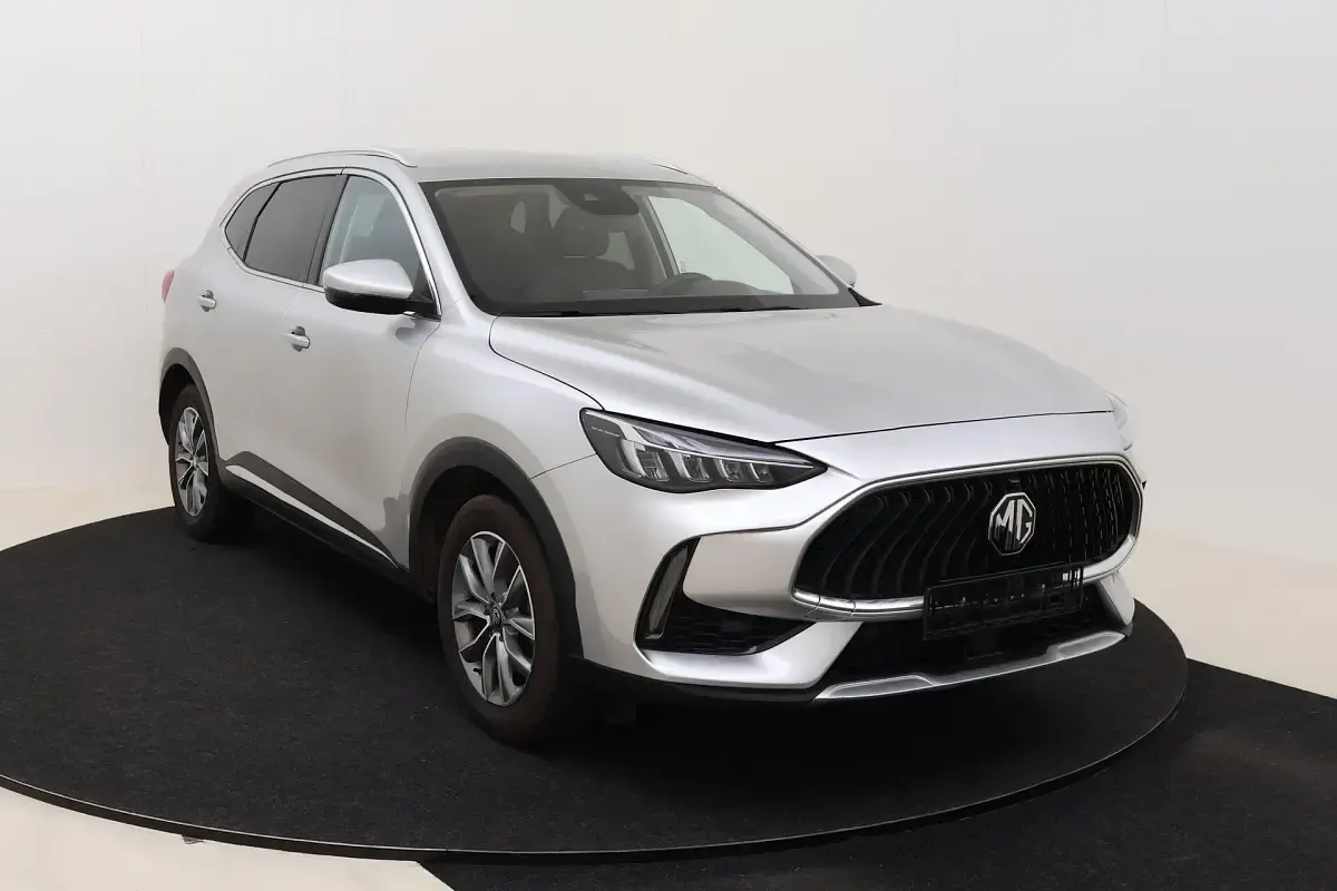 Gebraucht MG HS Comfort 162 PS (119 kW) 2024 Medal silver SUV