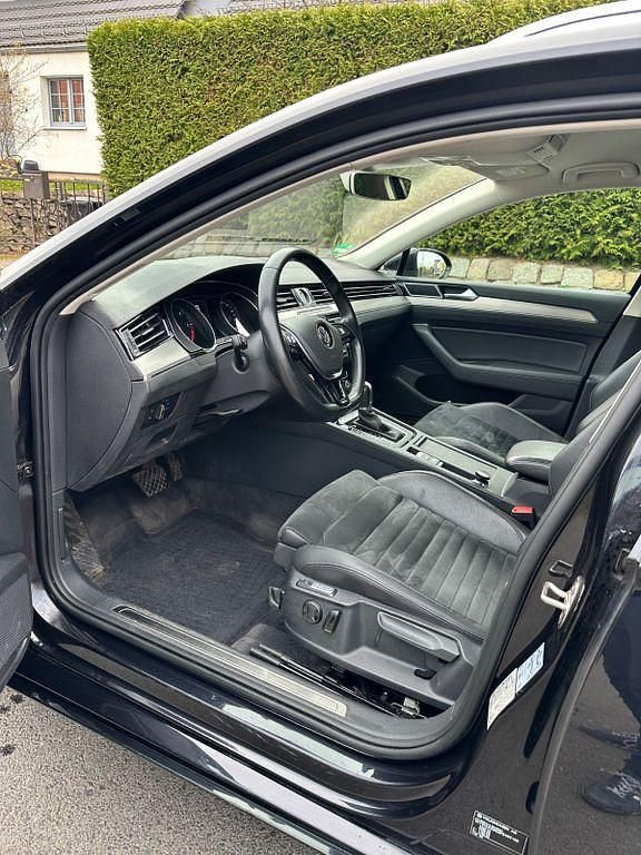 Gebraucht VW Passat Highline 190 PS (139 kW) 2015 Schwarz Kombi