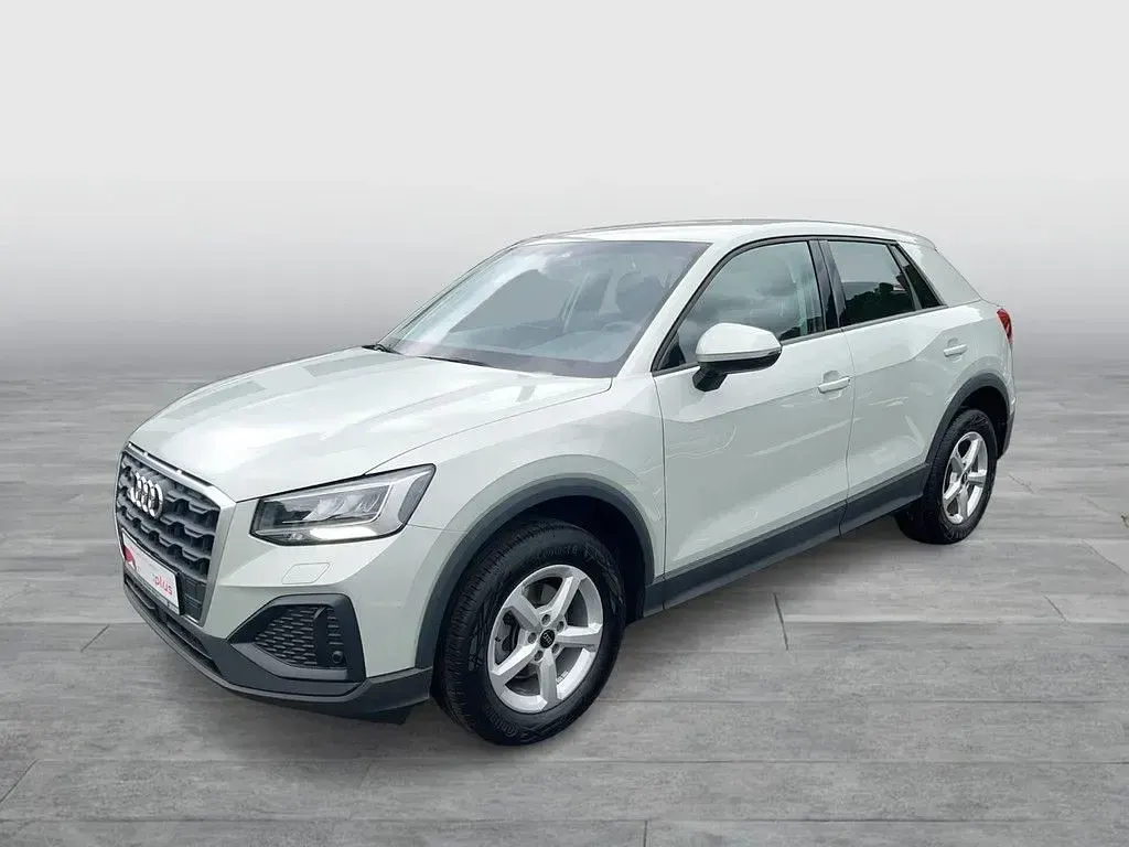 Gebraucht Audi Q2 Comfort 110 PS (80 kW) 2024 Silber SUV