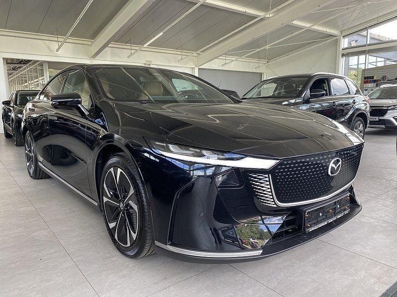 Jet black Neu 2025 Mazda 6e Takumi-Line Limousine | 45.500 € - Bild 1/4