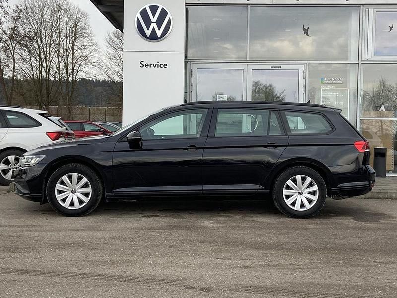 Gebraucht VW Passat 150 PS (110 kW) 2022 Schwarz Kombi