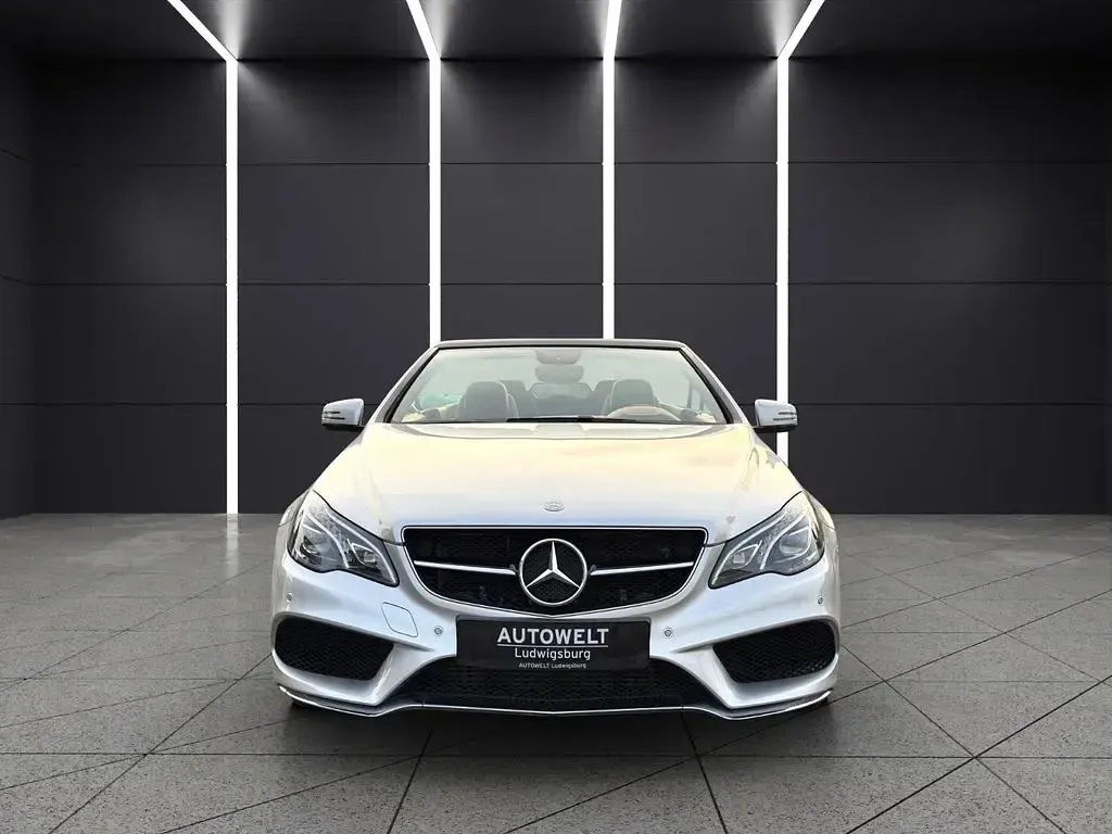 Gebraucht Mercedes E250 AMG line 211 PS (155 kW) 2016 Silber Cabrio