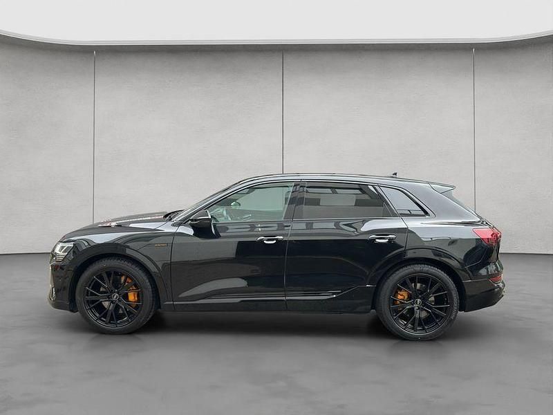 Gebraucht Audi e-tron S-Line 230 kW (313 PS) 2022 Schwarz SUV