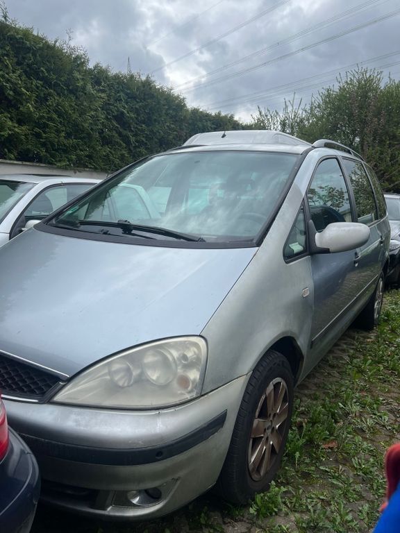 Silber Gebraucht 2005 Ford Galaxy Ghia Van / Kleinbus | 1.450 € (Superpreis) - Bild 1/4