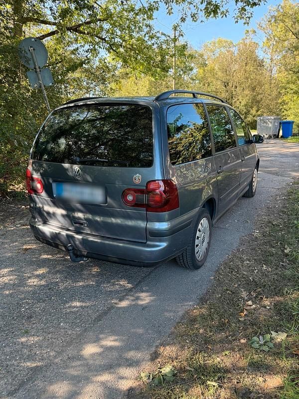 Gebraucht VW Sharan 150 PS (110 kW) 2009 Grau Van / Kleinbus