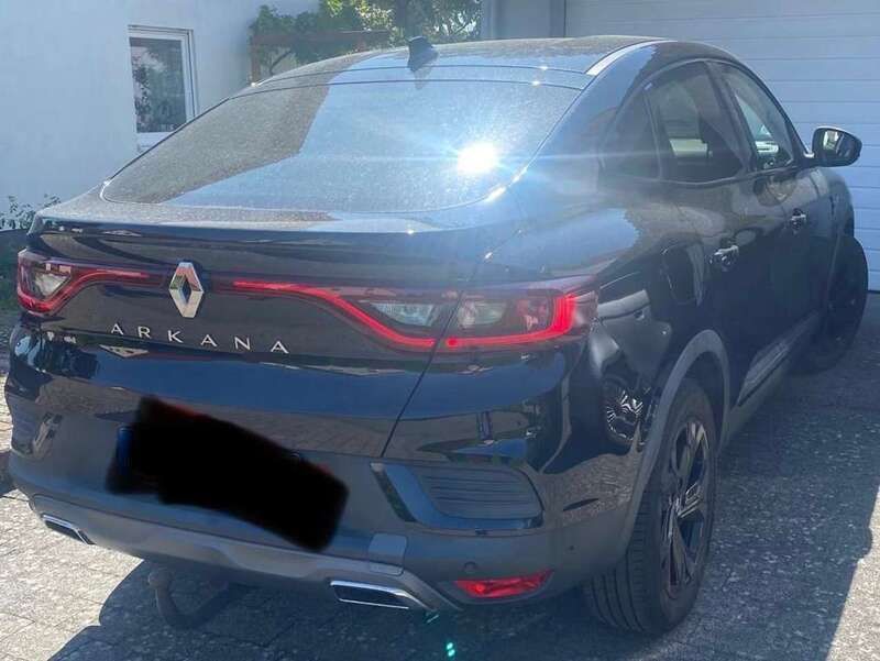 Schwarz Gebraucht 2022 Renault Arkana SUV | 25.800 € (Etwas zu teuer) - Bild 1/4