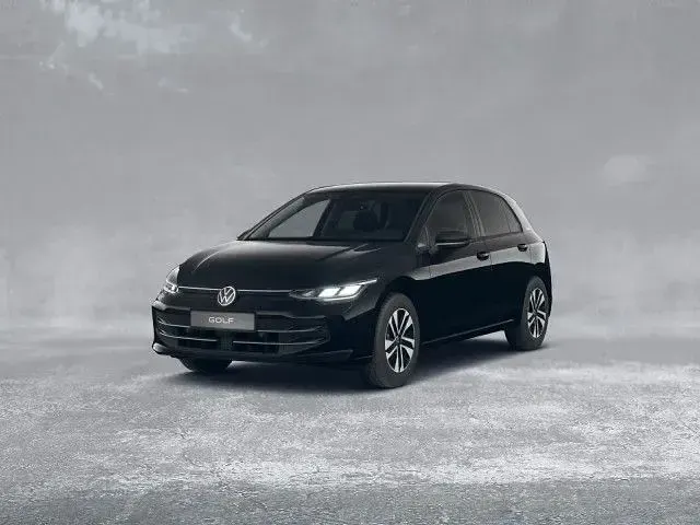 Gebraucht VW Golf VIII 116 PS (85 kW) 2025 Grenadillschwarz metallic Limousine