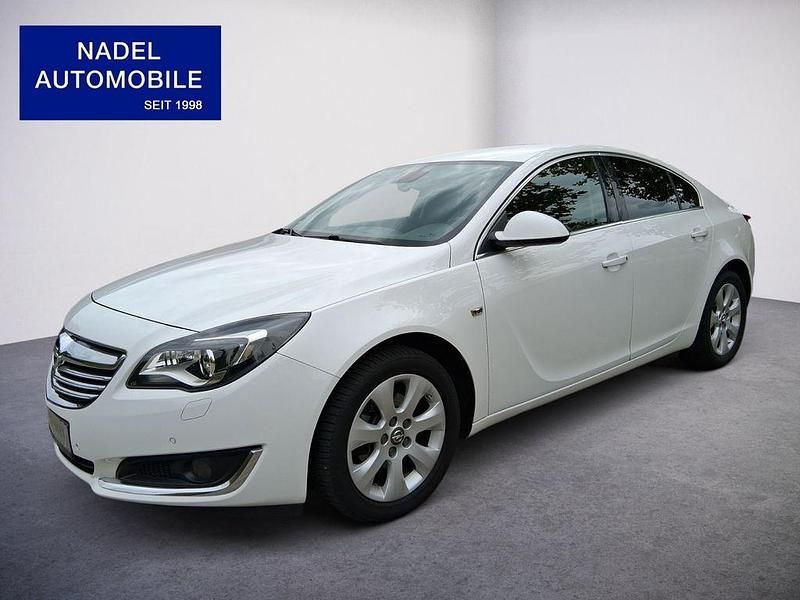 Weiß Gebraucht 2015 Opel Insignia Innovation Limousine | 8.990 € (Fairer Preis) - Bild 1/4