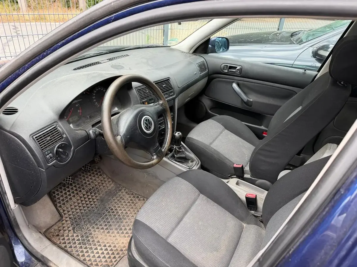 Gebraucht VW Golf III 101 PS (74 kW) 1999 Blau Kombi