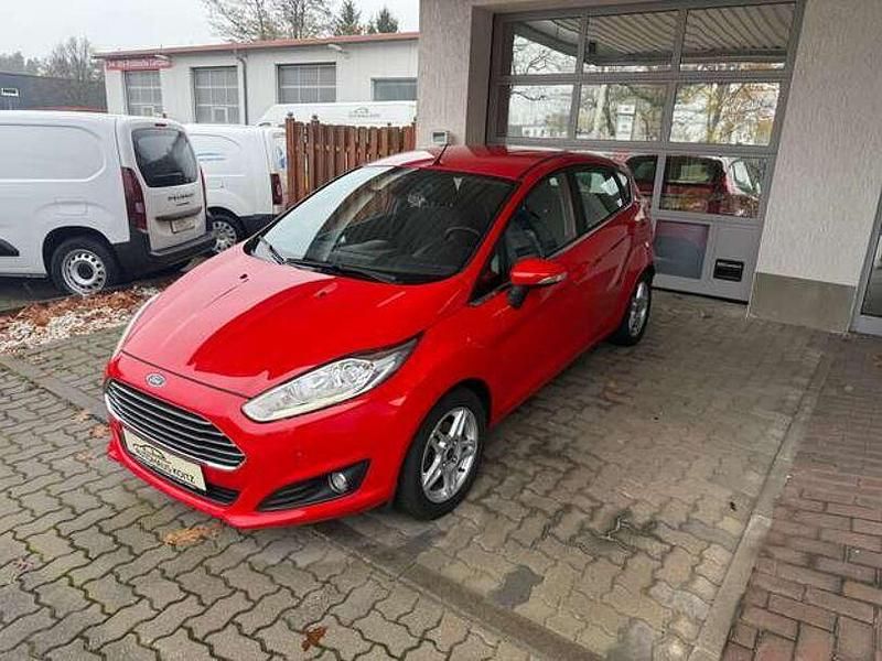 Gebraucht Ford Fiesta Titanium 101 PS (74 kW) 2014 Racerot Limousine