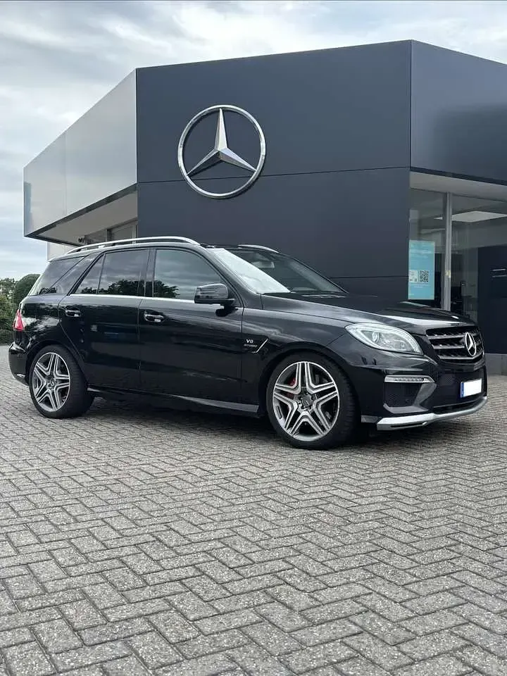 Gebraucht Mercedes ML63 AMG AMG 557 PS (409 kW) 2012 Schwarz SUV