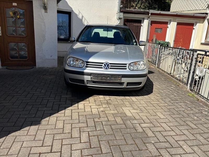Gebraucht VW Golf IV Edition 75 PS (55 kW) 2001 Silber Limousine