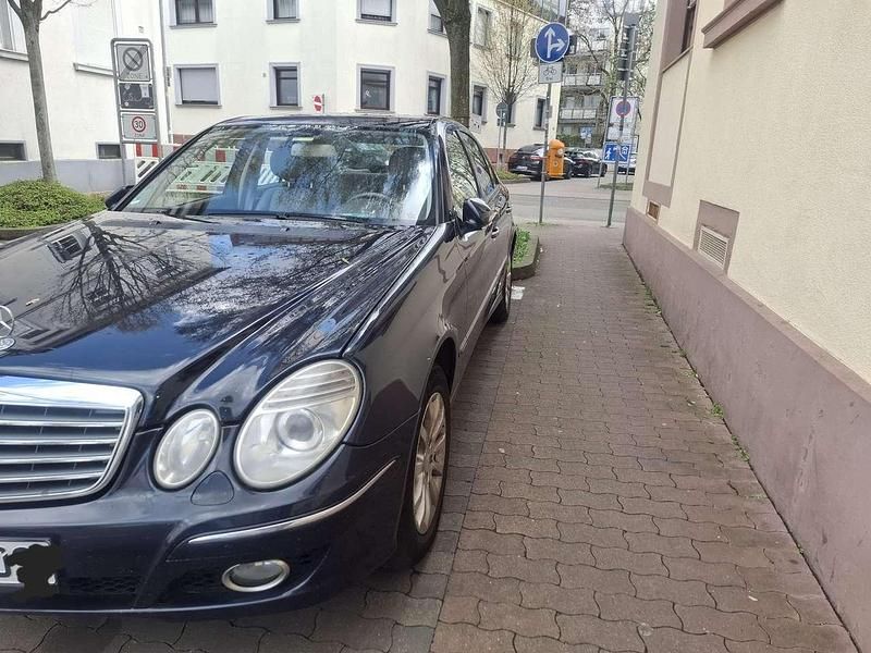 Gebraucht Mercedes E320 Avantgarde 204 PS (150 kW) 2006 Limousine