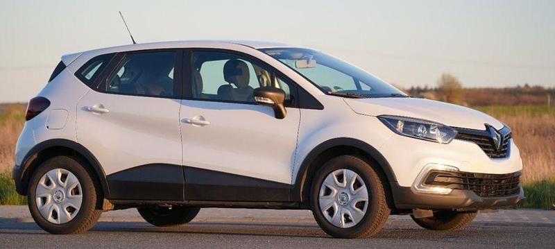 Second-hand Renault Captur 90 CP (66 kW) 2019 Alb SUV