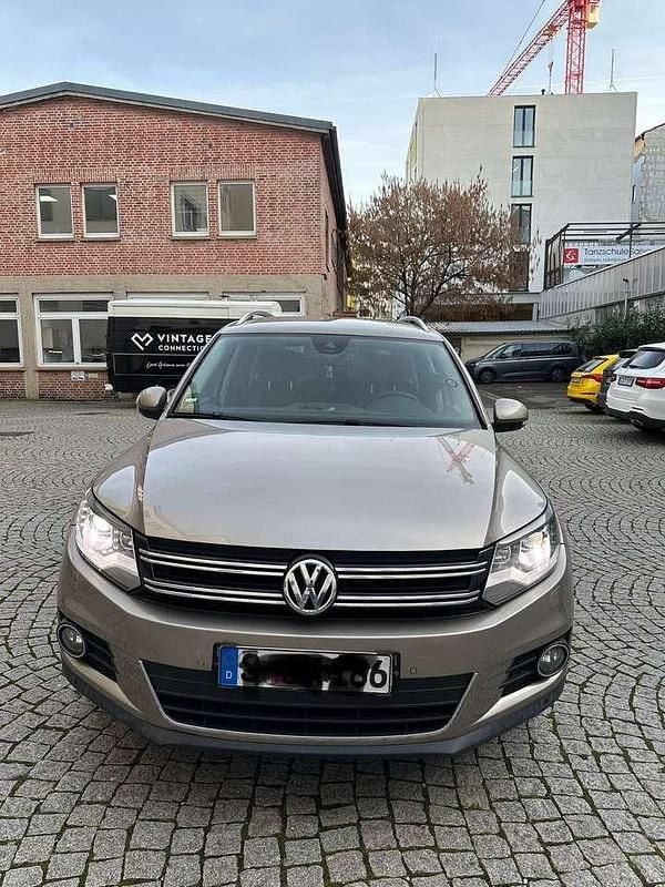 Beige Gebraucht 2014 VW Tiguan Sportline SUV | 9.200 € (Superpreis) - Bild 1/4