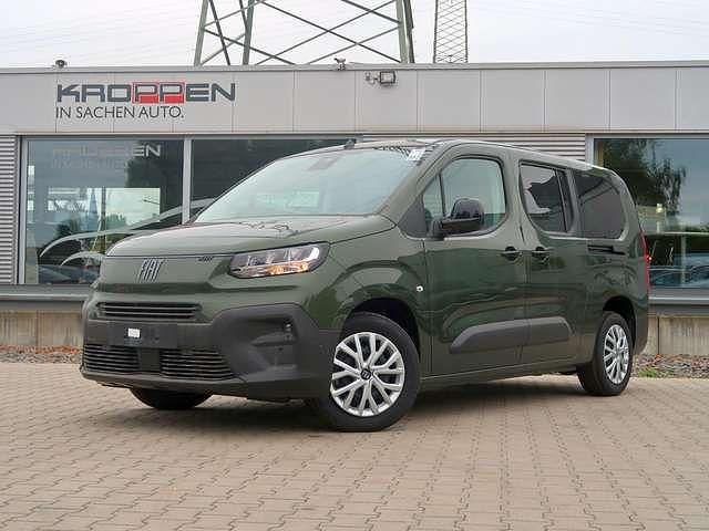 Neu Fiat Doblò 136 PS (100 kW) 2025 Grün Van / Kleinbus