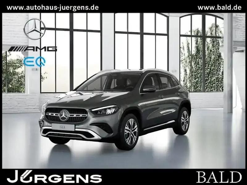 Gebraucht Mercedes GLA180 Progressive 136 PS (100 kW) 2024 Grau metalliclack mountaingrau SUV