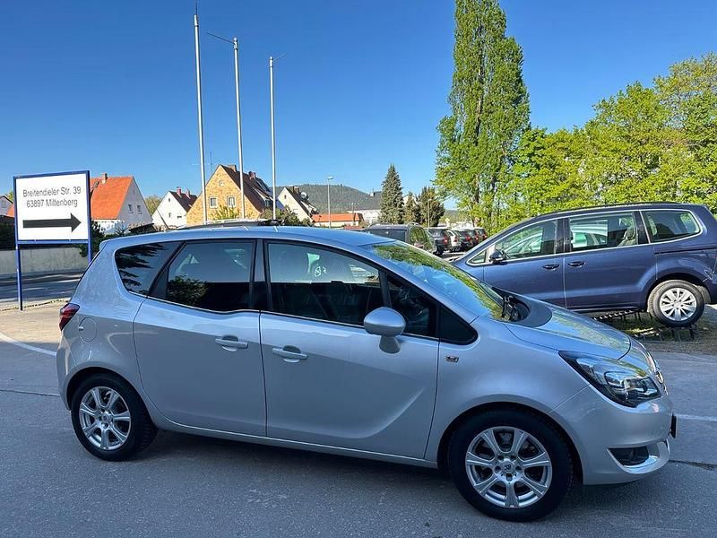 Gebraucht Opel Meriva Innovation 140 PS (102 kW) 2014 Silber Van / Kleinbus