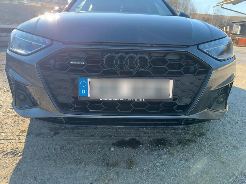 Używany Audi A4 Edition .1 190 KM (139 kW) 2019 Szary Kombi