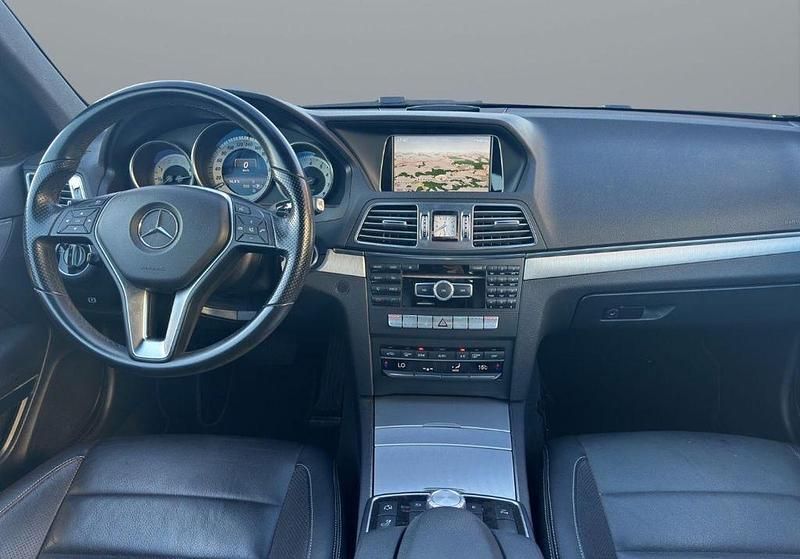 Gebraucht Mercedes E200 184 PS (135 kW) 2013 Schwarz Cabrio