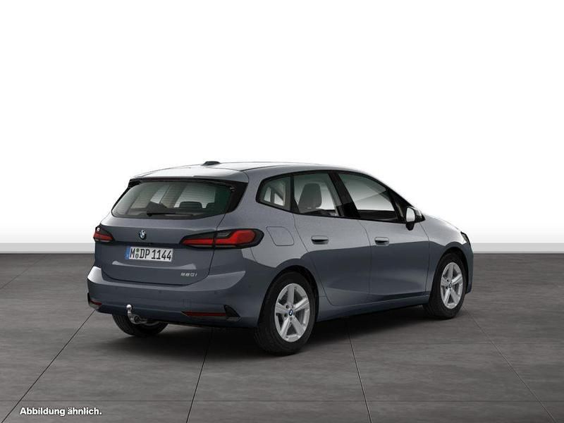 Gebraucht BMW 220 Active Tourer Luxury Line 156 PS (114 kW) 2025 Storm bay metallic Van / Kleinbus