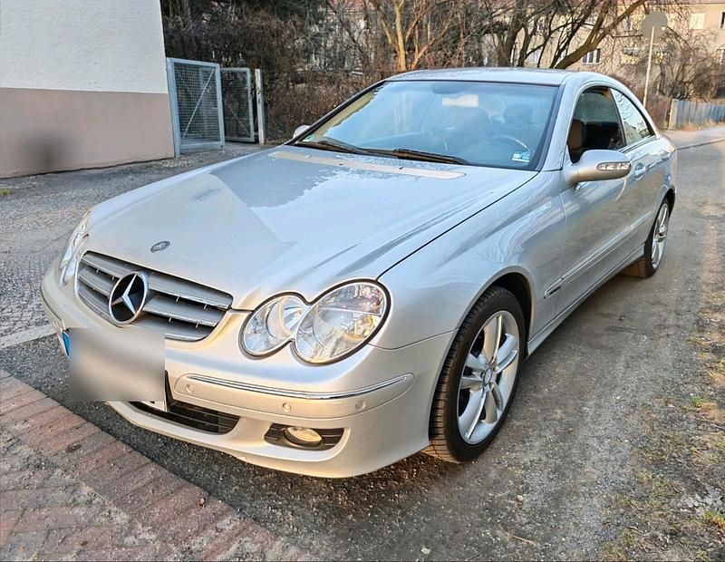 Gebraucht Mercedes CLK200 163 PS (119 kW) 2005 Silber Coupé