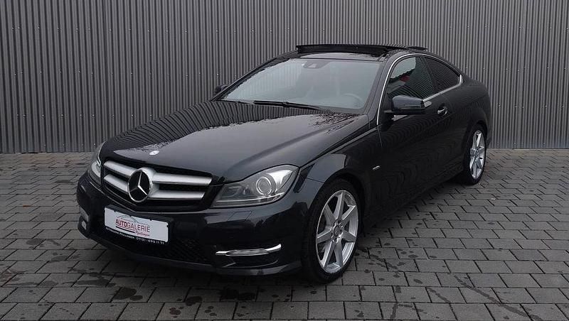 Gebraucht Mercedes C250 AMG 204 PS (150 kW) 2011 Schwarz Coupé