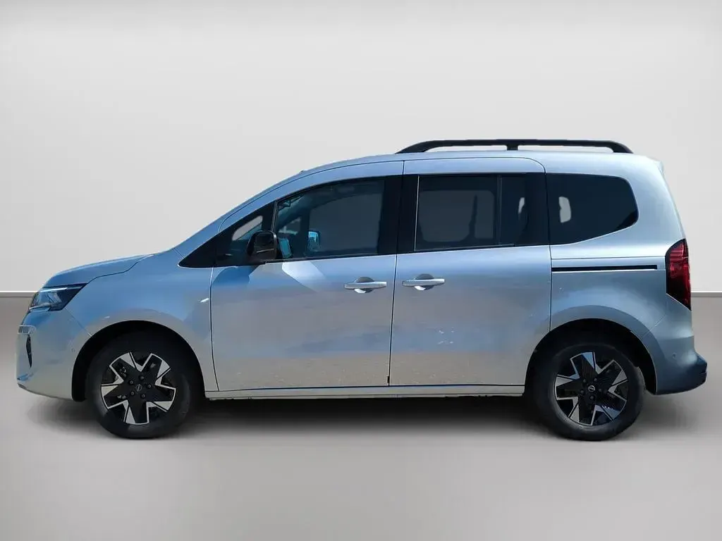 Neu Nissan Townstar Tekna 131 PS (96 kW) 2026 Schwarz Kombi